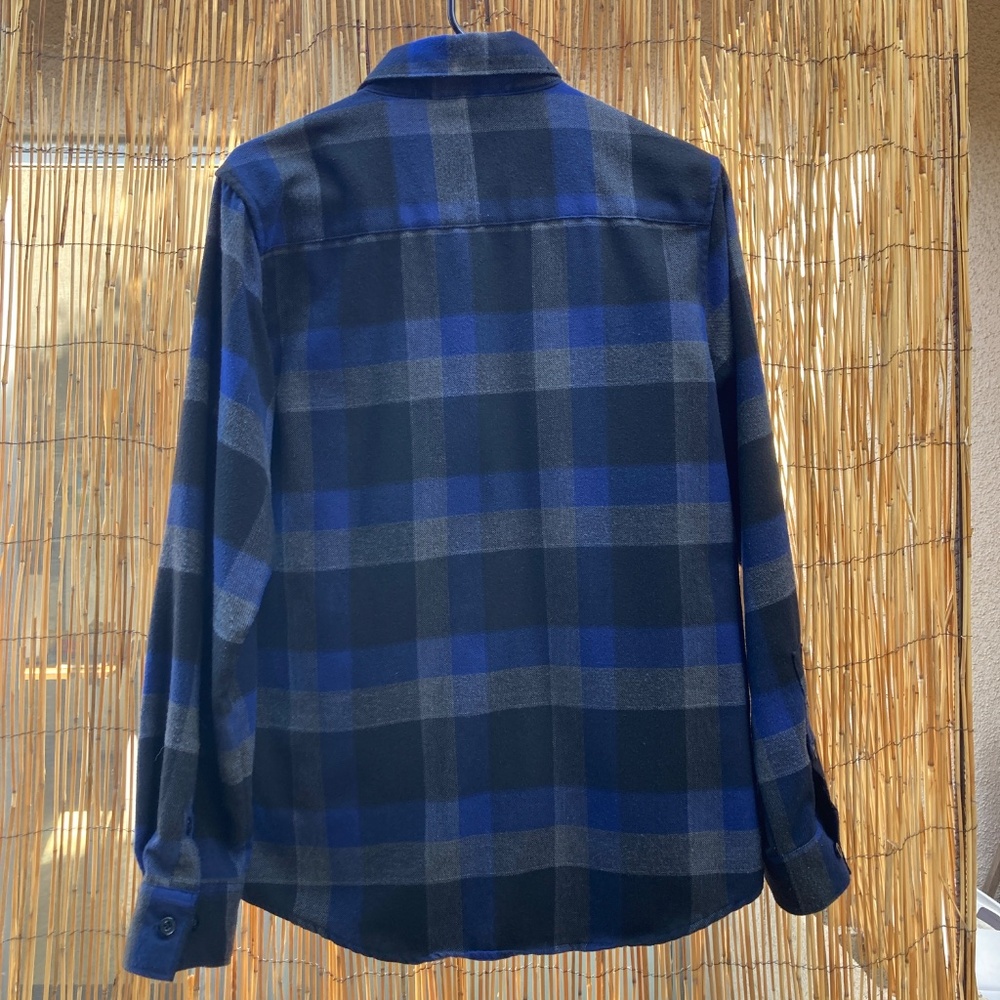 FOUR SHIRT BUNDLE - Picture 2 of 16